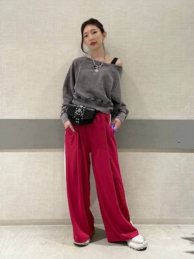 「JEANASIS（ジーナシス）のアイテム（スウェット）」を使った、えりーさん（レディース・165cm）の秋コーディネート