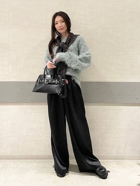 「アイテム（ストール/ショール）」を使った、えりーさん（レディース・165cm）の冬コーディネート