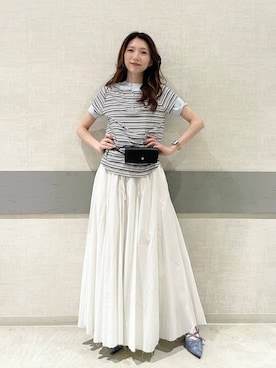 「アイテム（ポーチ）」を使った、えりーさん（レディース・165cm）の春コーディネート