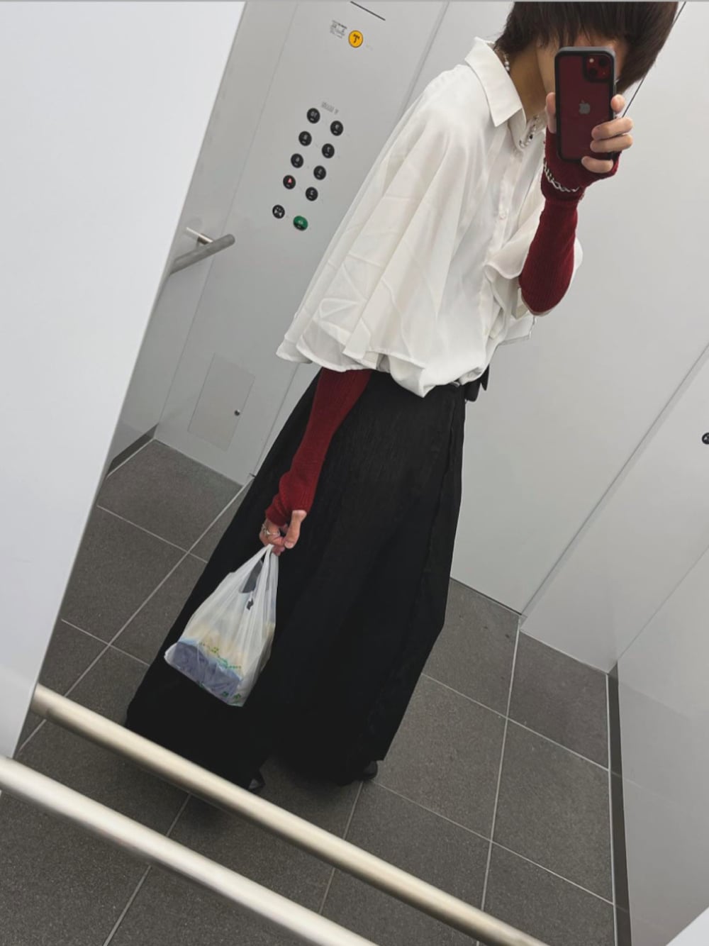 「Ellno Loset、おしゃれさんと繋がりたい、メンズファッション、シルバーアクセサリー」｜「Ellno Losetの2wayシアーケープシャツ（シャツ/ブラウス、ホワイト系）」を使った、たかさん（メンズ・181cm）の夏コーディネートの1枚目の写真
