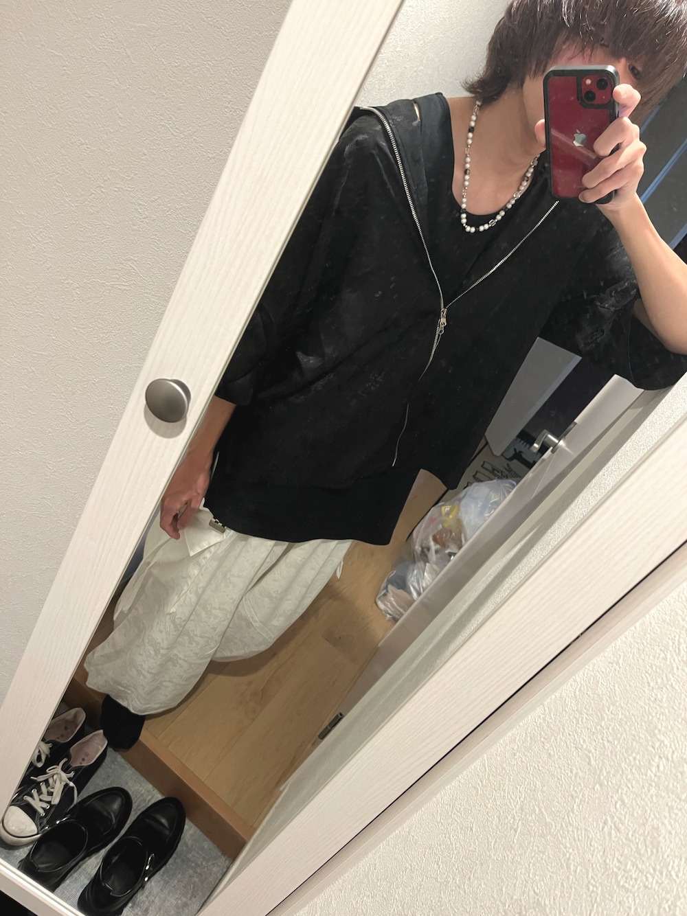 「adrer、ADRER、Ellno Loset」｜「Ellno Loset by Aranの【Aranコラボ】サテンJQWジップシャツ/SETUP対応（シャツ/ブラウス、ブラック系）」を使った、たかさん（メンズ・181cm）の秋コーディネートの1枚目の写真