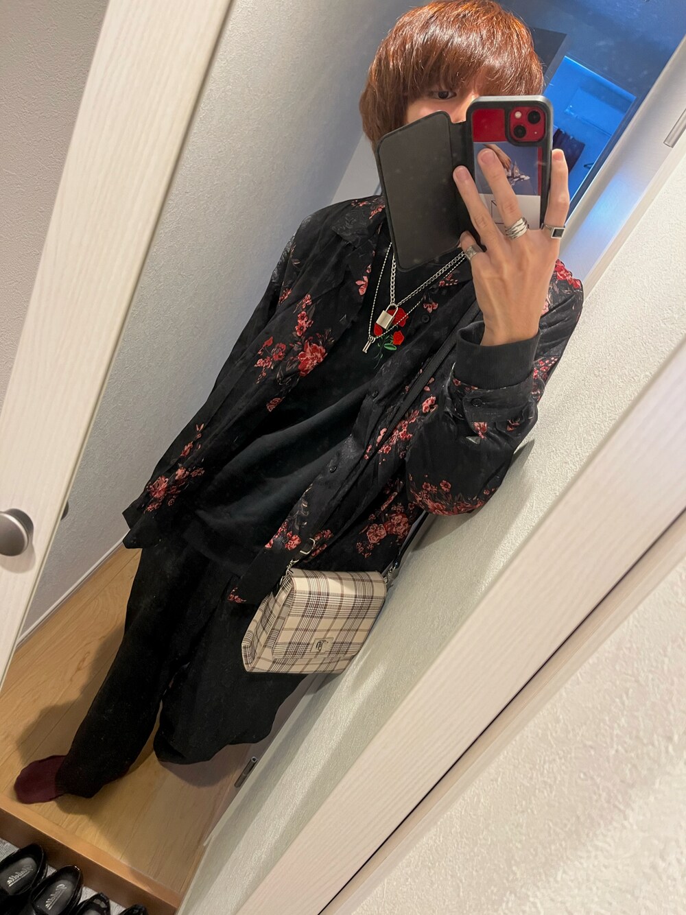 「adrer、ADRER、ADRERしか勝たん、adrerコーデ、ADRERコーデ、いいね、save、フォローお願いします🤑、フォローミー、鹿児島、お洒落さんとつながりたい」｜「ADRERのペイズリー総柄パンツ（その他パンツ、ブラック系）」を使った、たかさん（メンズ・181cm）の秋コーディネートの1枚目の写真