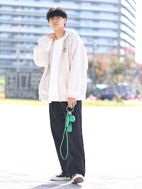 「re_k by JUNRED（レクバイジュンレッド）のアイテム（パーカー）」を使った、takumaさん（メンズ・185cm）の秋コーディネート