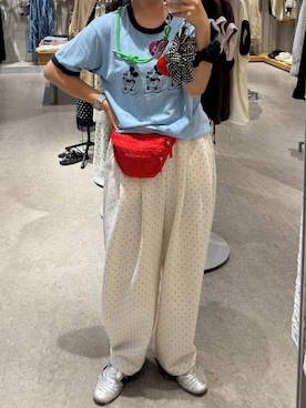 「LOWRYS FARM（ローリーズファーム）のカットイージーコクーンパンツ　292362（スウェットパンツ、ホワイト系）」を使った、kureha さん（レディース・158cm）の秋コーディネート