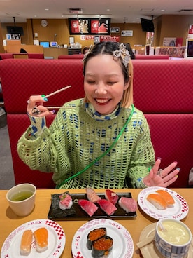 「アイテム（ヘアピン）」を使った、kureha さん（レディース・158cm）の秋コーディネート