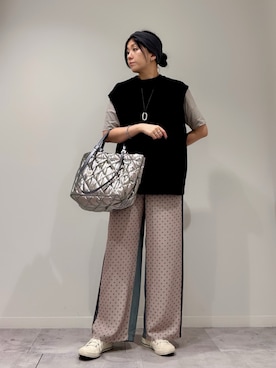 「アイテム（ブレスレット）」を使った、hanさん（レディース・162cm）の秋コーディネート