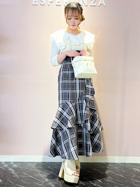 「ESPERANZA（エスペランサ）のビジューバニティバッグ（ショルダーバッグ、ホワイト系）」を使った、konoさん（レディース・149cm）の春コーディネート