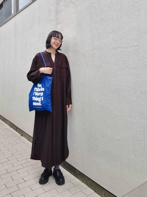 「RIM.ARK(リムアーク)のPique loose shirt OP ピケルーズシャツワンピース(ワンピース)」を使った、Kanocoさん(レディース・170cm)の秋コーディネート