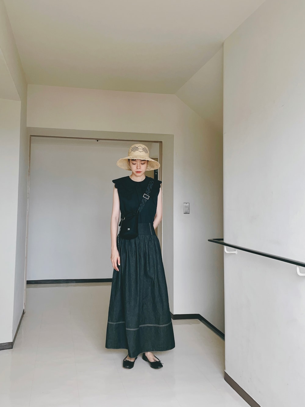 「休日スタイル、オトナカジュアル、襟付きトップス、麦わら帽子、ワントーンコーデ、大人カジュアル、ロングスカート、ナチュラル、バレエシューズ、マリメッコ、marimekko、シンプル」｜「La Maison de LyllisのLAKE ラケ /  La Maison de Lyllis 2221031 メゾンドリリス（ハット、ベージュ系）」を使った、Kanocoさん（レディース・170cm）の夏コーディネートの1枚目の写真