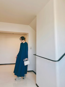 「ASICS（アシックス）のアイテム」を使った、Kanocoさん（レディース・170cm）の秋コーディネート