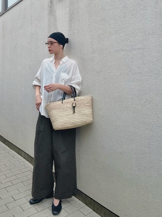 「JOURNAL STANDARD LUXE（ジャーナルスタンダード　ラックス）のコットンツイル チムニーパンツ（その他パンツ）」を使った、Kanocoさん（レディース・170cm）の夏コーディネート