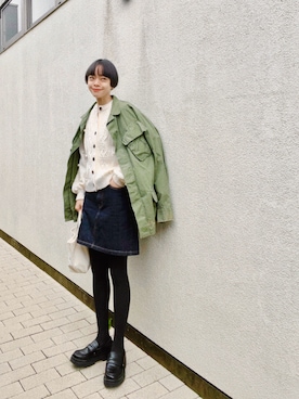 「アイテム（デニムスカート）」を使った、Kanocoさん（レディース・170cm）の秋コーディネート