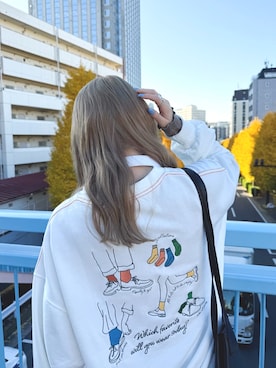「刺繍」｜「アイテム（スウェット）」を使った、Tamaさん（レディース・156cm）の冬コーディネート