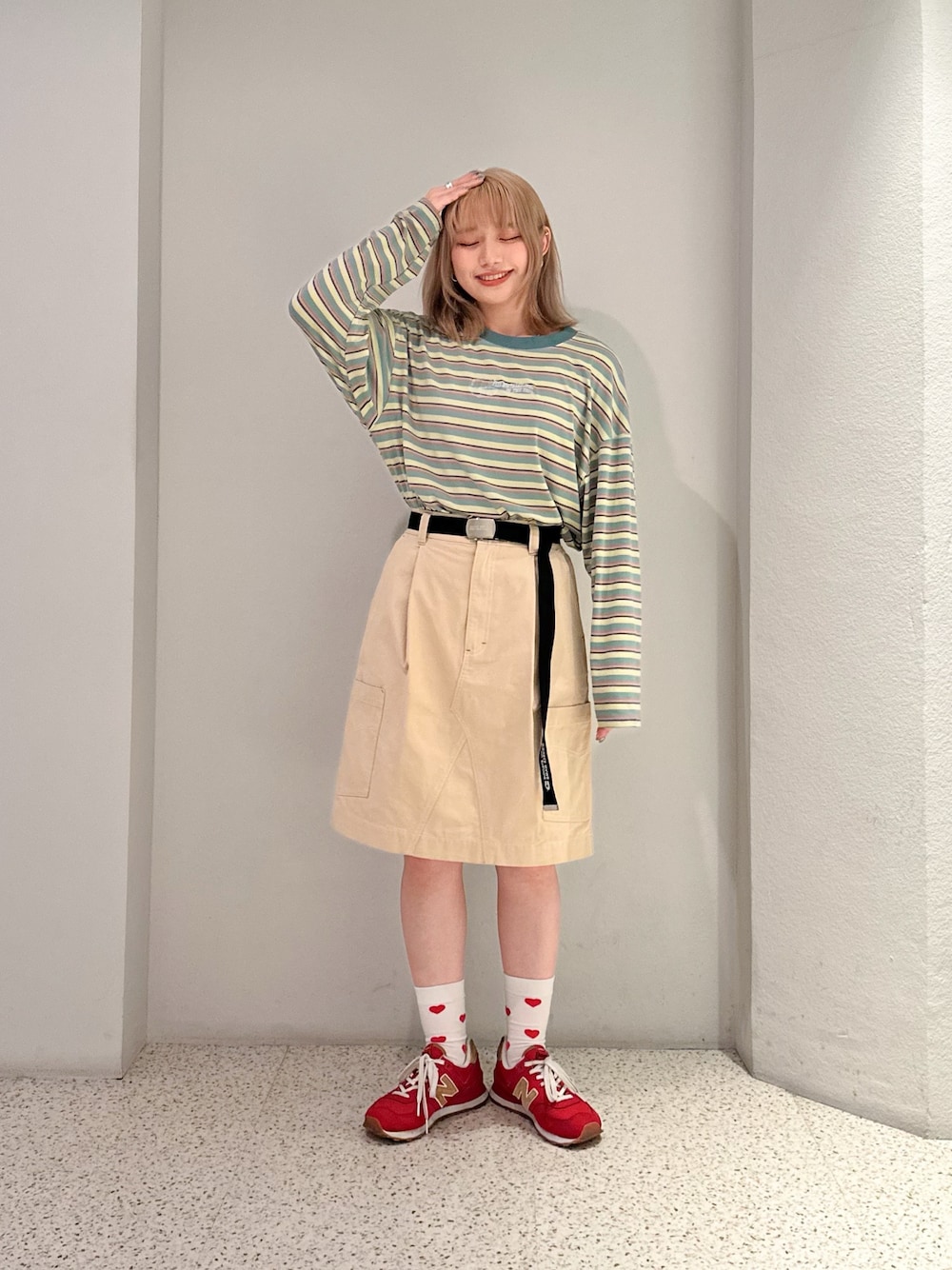「春ファッション、ダブルネーム、doublename、スカート、ボーダー」｜「DOUBLE NAMEのIN THE TRUNK ボーダーロンTEE/ユニセックス（Tシャツ/カットソー、ブルー系）」を使った、Tamaさん（骨格ストレート・レディース・156cm）の春コーディネートの1枚目の写真