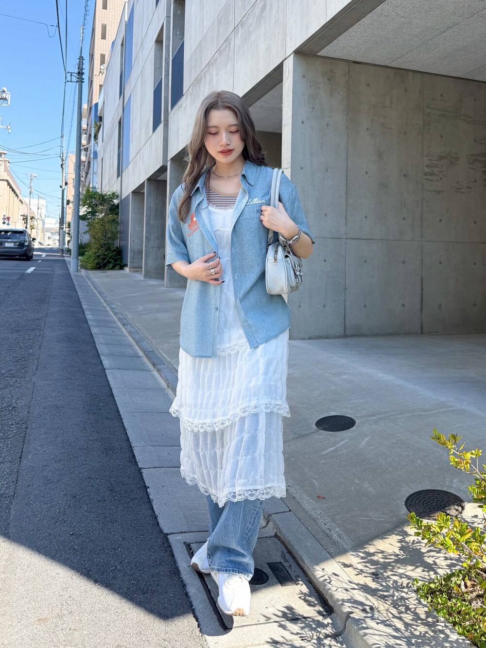 アイシースワンワンピ　MORE self LOVE MORE self LOVE（モアセルフラブ）の「ベイビーフリルワンピース