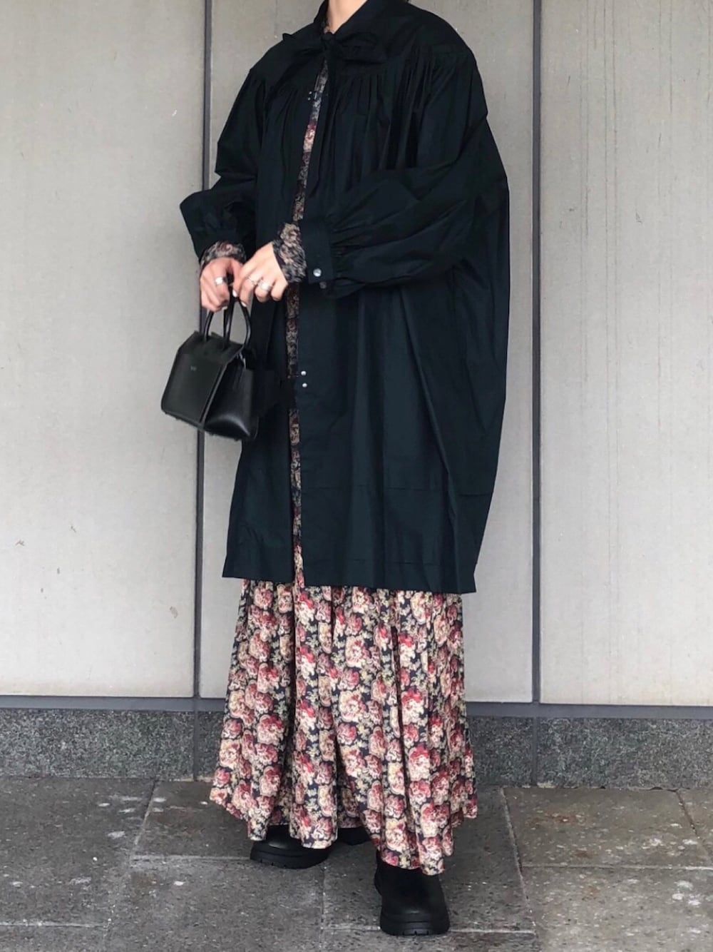 「HAVERSACKのアイテム（シャツ/ブラウス、グリーン系）」を使った、サボテンさん（レディース・156cm）の夏コーディネートの1枚目の写真