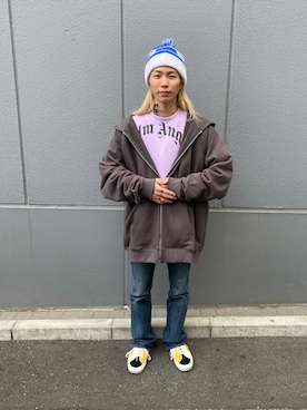 「whiteland」｜「アイテム（スウェット）」を使った、佐藤友則さん（メンズ・165cm）の春コーディネート