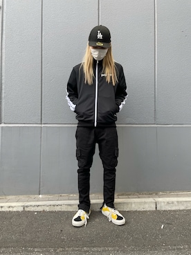 「DANKE SCHON（ダンケシェーン）のアイテム（スウェットパンツ）」を使った、佐藤友則さん（メンズ・165cm）の冬コーディネート