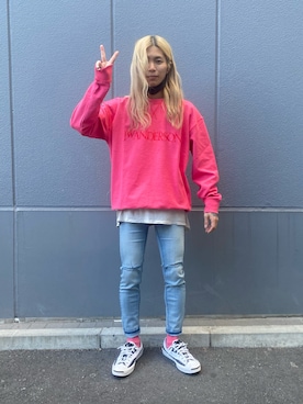 「JW Anderson（ジェイダブリューアンダーソン）のアイテム（スウェット）」を使った、佐藤友則さん（メンズ・165cm）の冬コーディネート