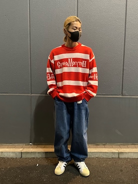 「WHITELAND（ホワイトランド）のWHITELAND/ホワイトランド/ワイドデニムパンツ（デニムパンツ、ブルー系）」を使った、佐藤友則さん（メンズ・165cm）の秋コーディネート