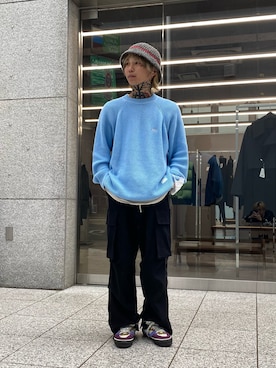 「DANKE SCHON（ダンケシェーン）のアイテム（カーゴパンツ、ブラック系）」を使った、佐藤友則さん（メンズ・165cm）の秋コーディネート