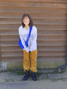 「アイテム（カーゴパンツ、イエロー系）」を使った、あんさん（レディース・160cm）の冬コーディネート