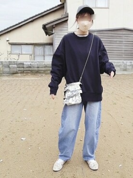 「tiny tiny（ティニーティニー）のアイテム（バッグ）」を使った、あんさん（レディース・161cm）の春コーディネート