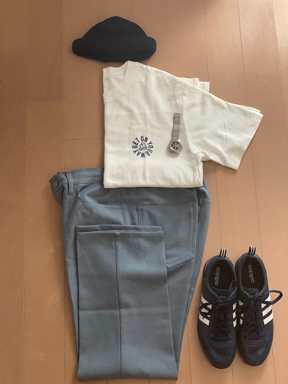 「BAYFLOWのアイテム（Tシャツ/カットソー、ホワイト系）」を使った、No.5さん（メンズ・156cm）の夏コーディネートの1枚目の写真