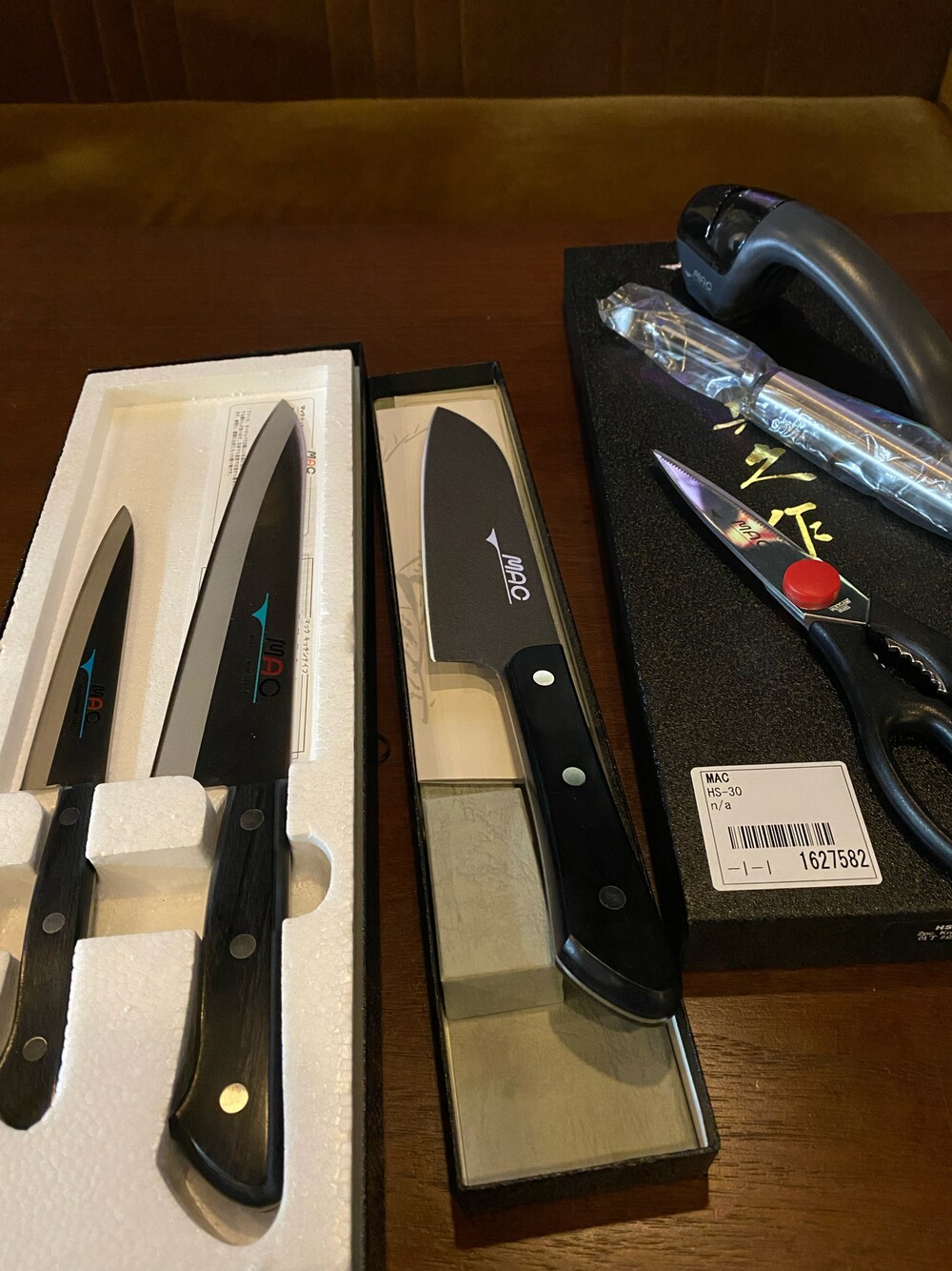 「雑貨屋、雑貨」｜「macのアイテム（食器/キッチン、シルバー系）」を使った、平野誠さん（メンズ・174cm）の冬コーディネートの1枚目の写真