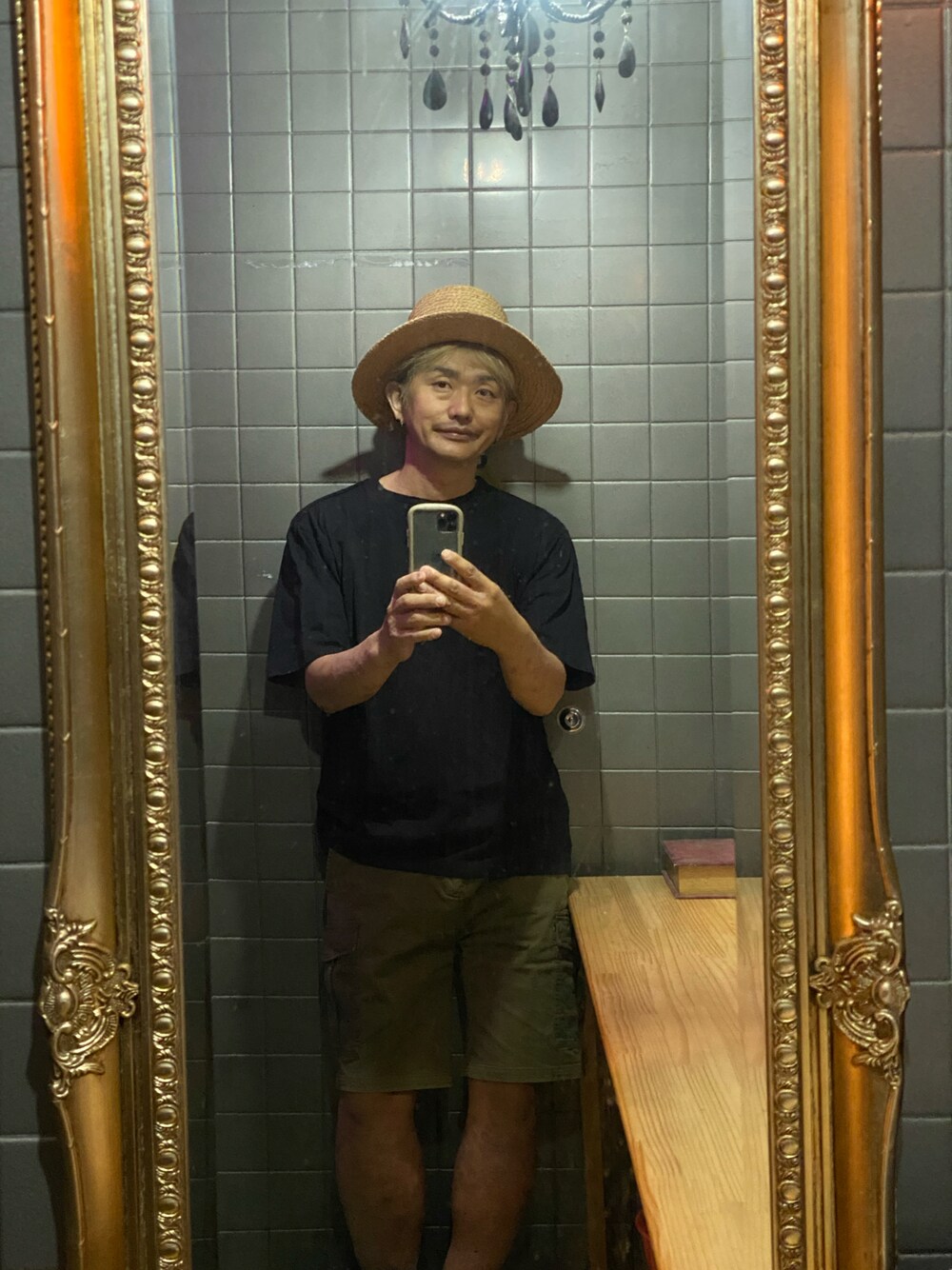 「今日のコーデ、カーゴショーツ、いいね、save、フォローお願いします🤑、おしゃれさんと繋がりたい」｜「Borsalinoのアイテム（帽子、ベージュ系）」を使った、平野誠さん（メンズ・174cm）の春コーディネートの1枚目の写真