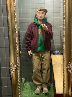 「VOLCOM（ボルコム）のアイテム（スウェット）」を使った、平野誠さん（メンズ・174cm）の冬コーディネート