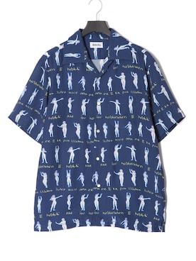 「Aloha Rug（アロハラグ）のアイテム」を使った、平野誠さん（メンズ・174cm）の春コーディネート