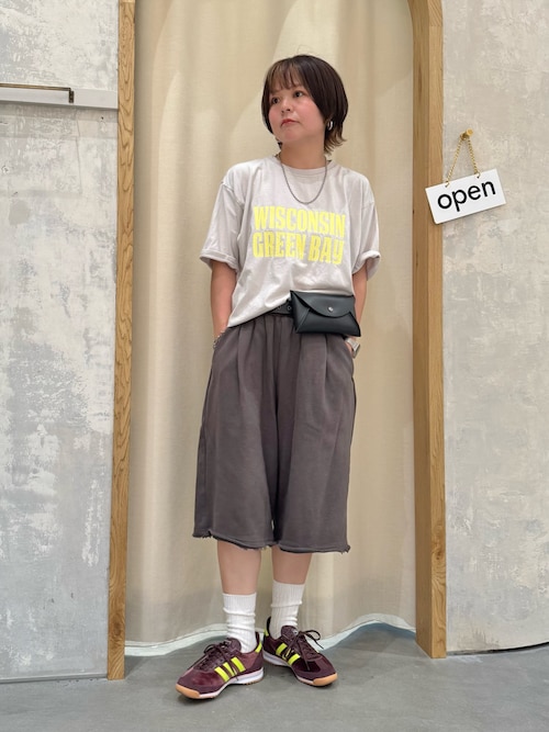【UNISEX】アシッドウォッシュ加工ロゴTEE
