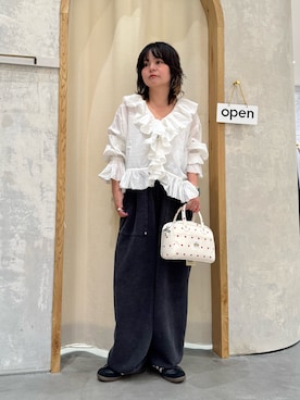 「WILLOW（ウィロー）の【willow】ラッフルフリルブラウス（シャツ/ブラウス、ホワイト系）」を使った、きな☆ki_naさん（レディース・153cm）の春コーディネート