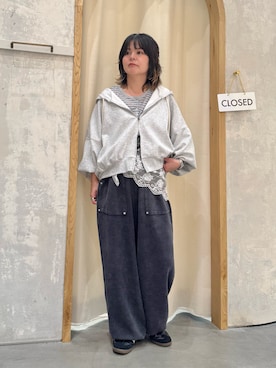 「CIAOPANIC TYPY（チャオパニックティピー）の【ゆるっと抜け感大人フーディー】ピグメントダンボールパーカー（パーカー、グレー系）」を使った、きな☆ki_naさん（レディース・153cm）の春コーディネート