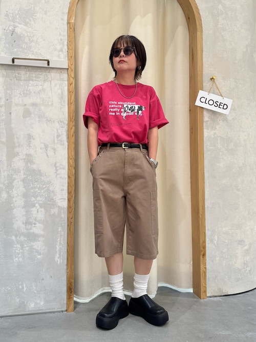 【UNISEX】牛グラフィックTEE