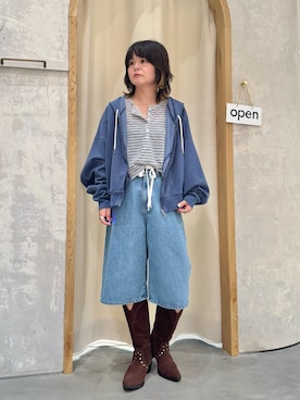 「CIAOPANIC TYPY（チャオパニックティピー）の【ゆるっと抜け感大人フーディー】ピグメントダンボールパーカー（パーカー、ブルー系）」を使った、きな☆ki_naさん（レディース・153cm）の春コーディネート