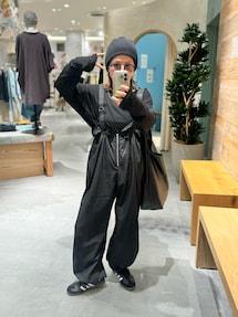 新品 ワンサイズ 光沢ナイロンウエストギャザーサス付パンツ サロペット
ブラック CIAOPANIC TYPY（チャオパニックティピー）の「光沢ナイロン