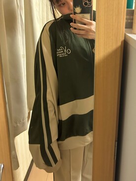 「アイテム（セットアップ、グリーン系）」を使った、saayanさん（レディース・154cm）の春コーディネート