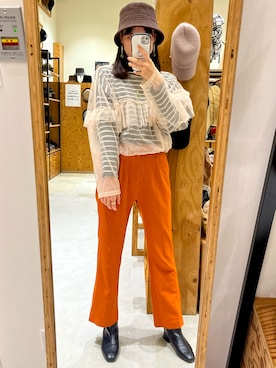 「INGNI（イング）のセミフレアセンタープレスパンツ（その他パンツ）」を使った、rikaさん（レディース・167cm）の冬コーディネート