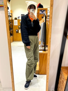 「SPINNS(スピンズ)のアイテム(カーゴパンツ)」を使った、rikaさん(レディース・167cm)の秋コーディネート