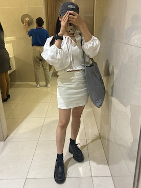 「アイテム（シャツ/ブラウス）」を使った、Ami さん（レディース・144cm）の秋コーディネート