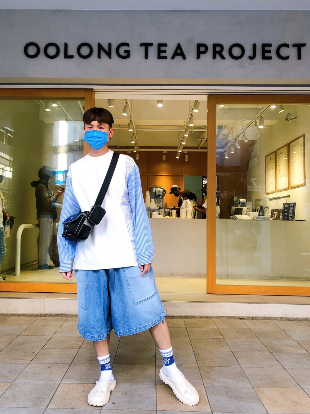 「ootd」｜「PRADAのアイテム（バッグ、ブルー系）」を使った、Kidd さん（メンズ・172cm）の秋コーディネートの1枚目の写真