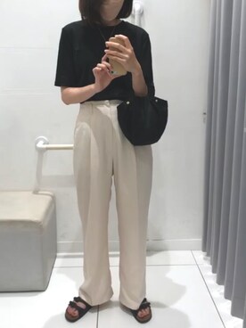 「GU（ジーユー）のアイテム（スラックス、ホワイト系）」を使った、3さん（レディース・170cm）の夏コーディネート