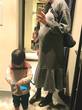 「fifth（フィフス）の裏起毛ソフトスウェットマーメイドワンピース（ワンピース、グレー系）」を使った、3さん（レディース・170cm）の秋コーディネート