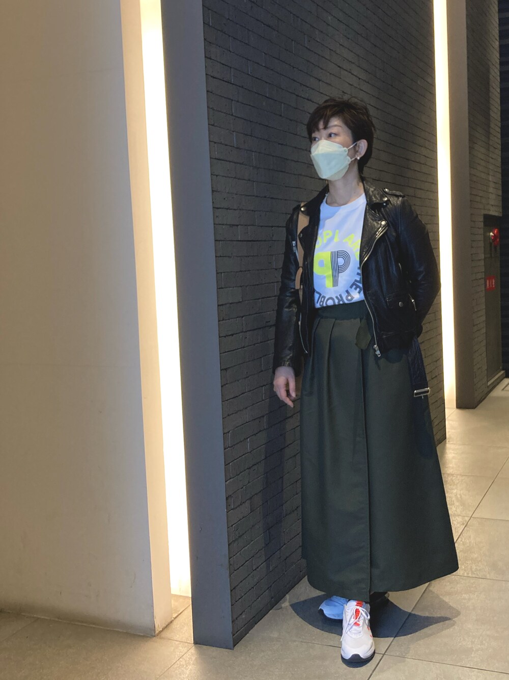 「bride、CHIEKO KURODA、brise for CHIEKO KURODA」｜「MID by MIDWESTのMID by MIDWEST ダブルライダースジャケット（ライダースジャケット、ブラック系）」を使った、akiフォーさん（レディース・163cm）の冬コーディネートの1枚目の写真