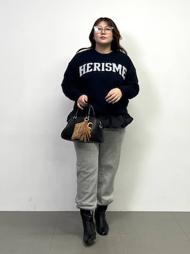 「アイテム（キーホルダー）」を使った、まつさん（レディース・162cm）の秋コーディネート