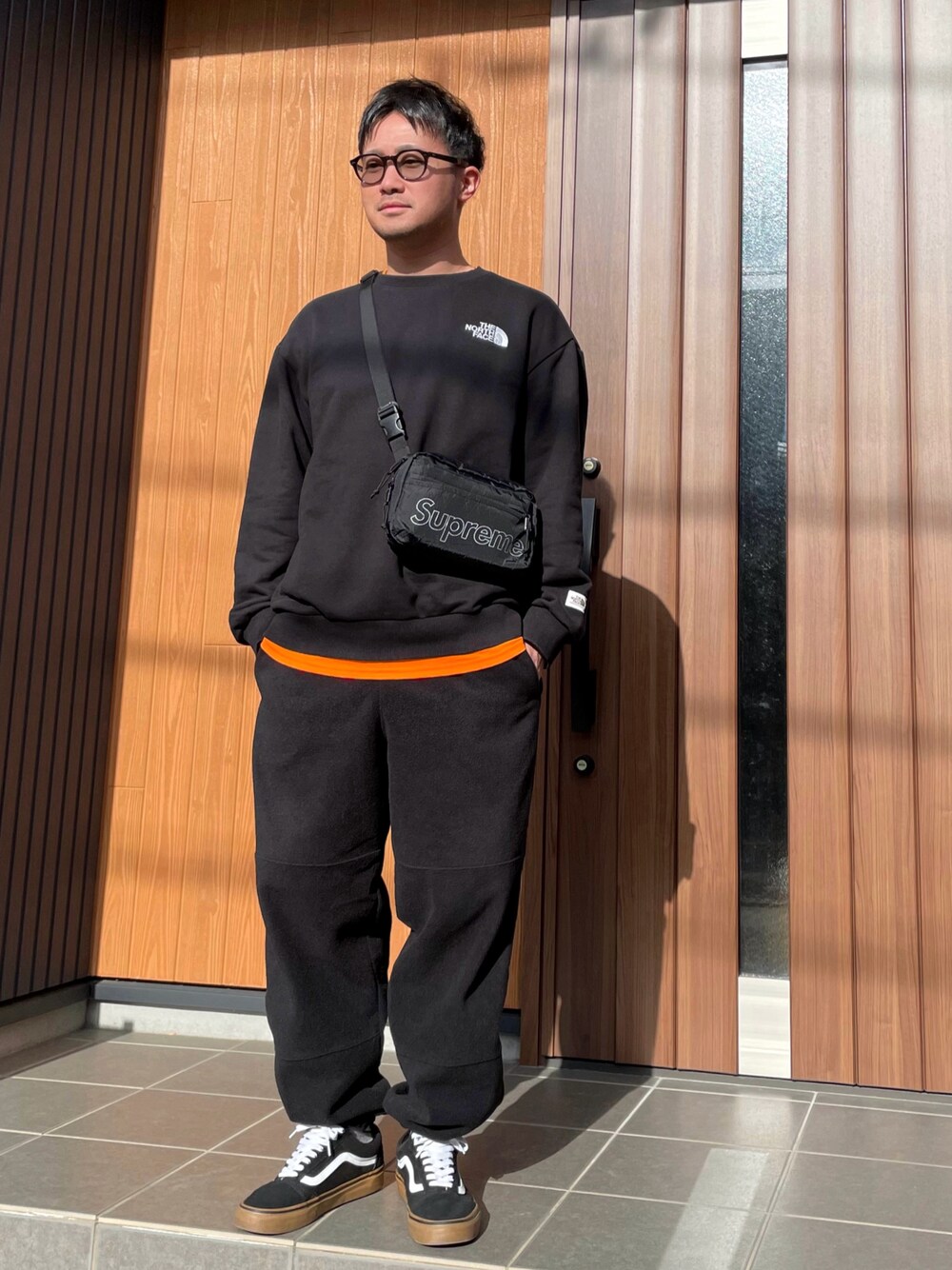 THE NORTH FACEのスウェットを使った「セットアップ」の人気