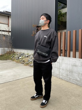 「オールドスクール」｜「アイテム（スウェット）」を使った、&K&H&K&さん（メンズ・169cm）の春コーディネート