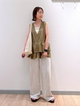 「アイテム（ベスト、ブラウン系）」を使った、y_nさん（レディース・163cm）の夏コーディネート